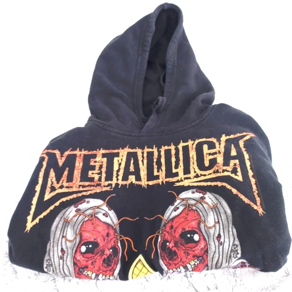 Metlika hoodie ..size :large ..